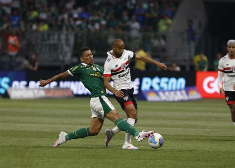 Bahia x Palmeiras: informações e prováveis escalações do jogo .